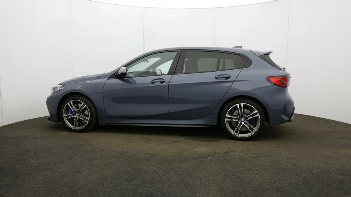 2020-bmw-1-series-20-m135i-xdrive-big-61