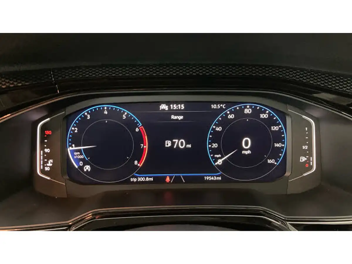 2022-volkswagen-polo-10-tsi-life-big-10