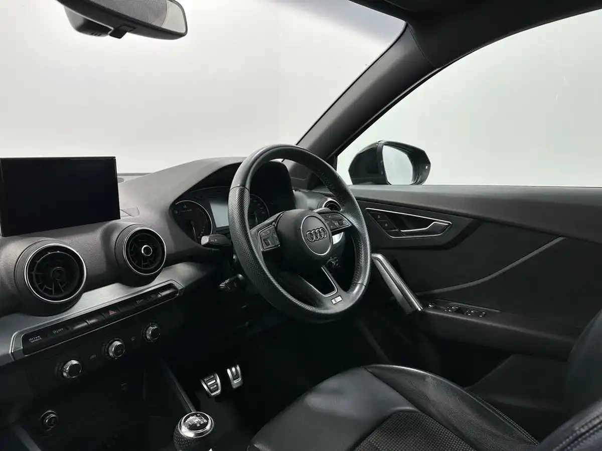 2017-audi-q2-16tdi-s-line-115ps-big-26