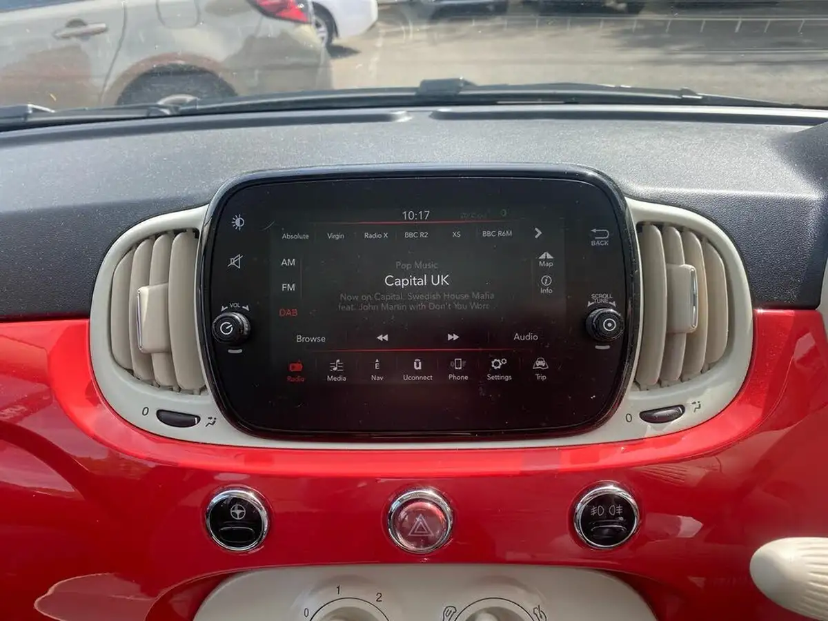 2019-fiat-500-12-lounge-ss-big-22