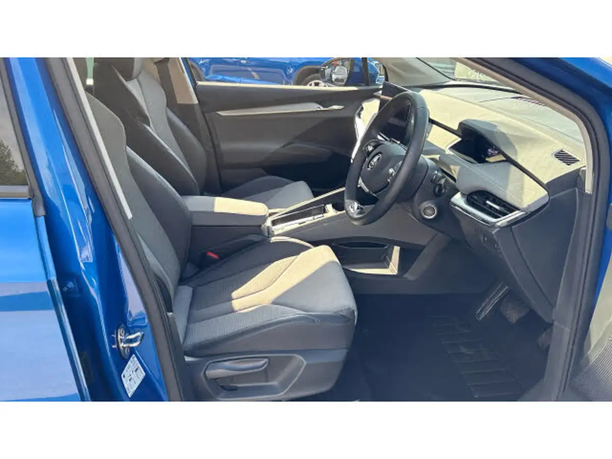 2023-skoda-enyaq-e-60-big-14