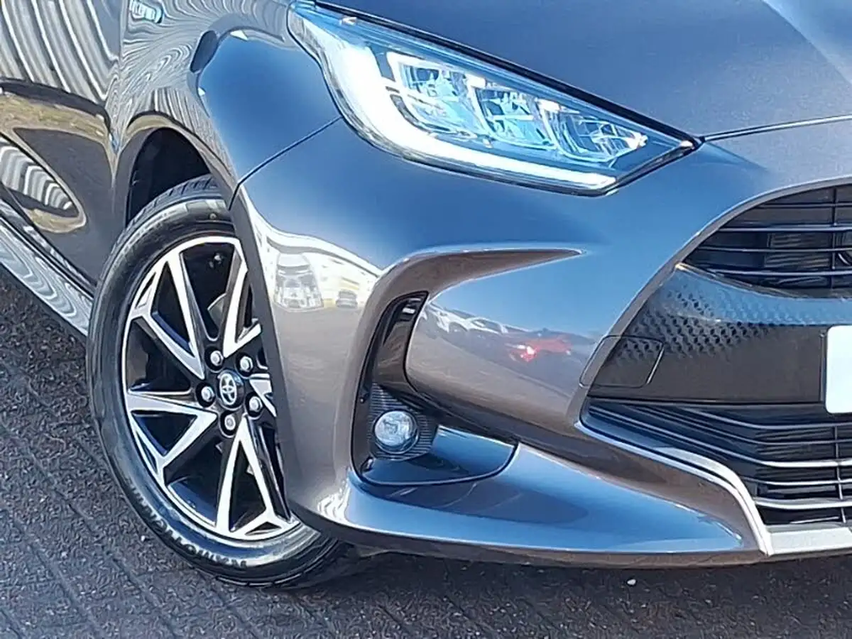 2021-toyota-yaris-15-vvt-i-design-big-8