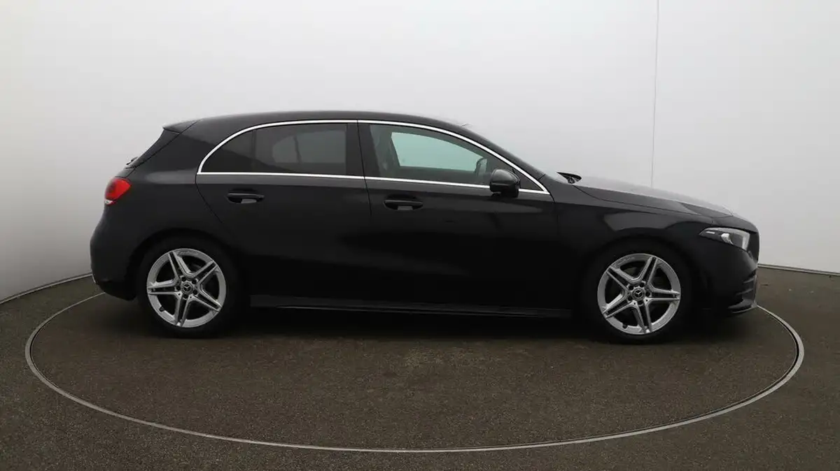 2020-mercedes-benz-a-class-13-a180-amg-line-executive-hatchback-5d-7g-dct-big-40