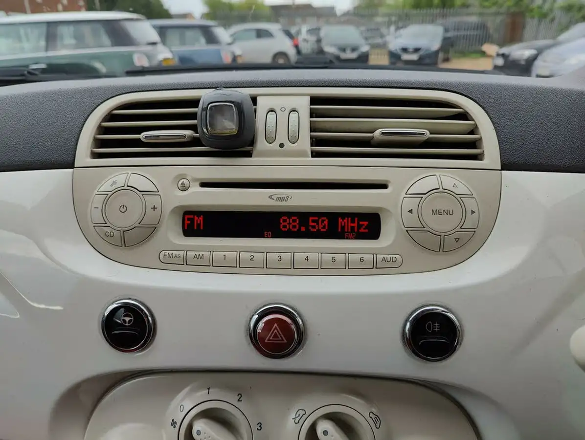 2009-fiat-500-12-pop-big-15