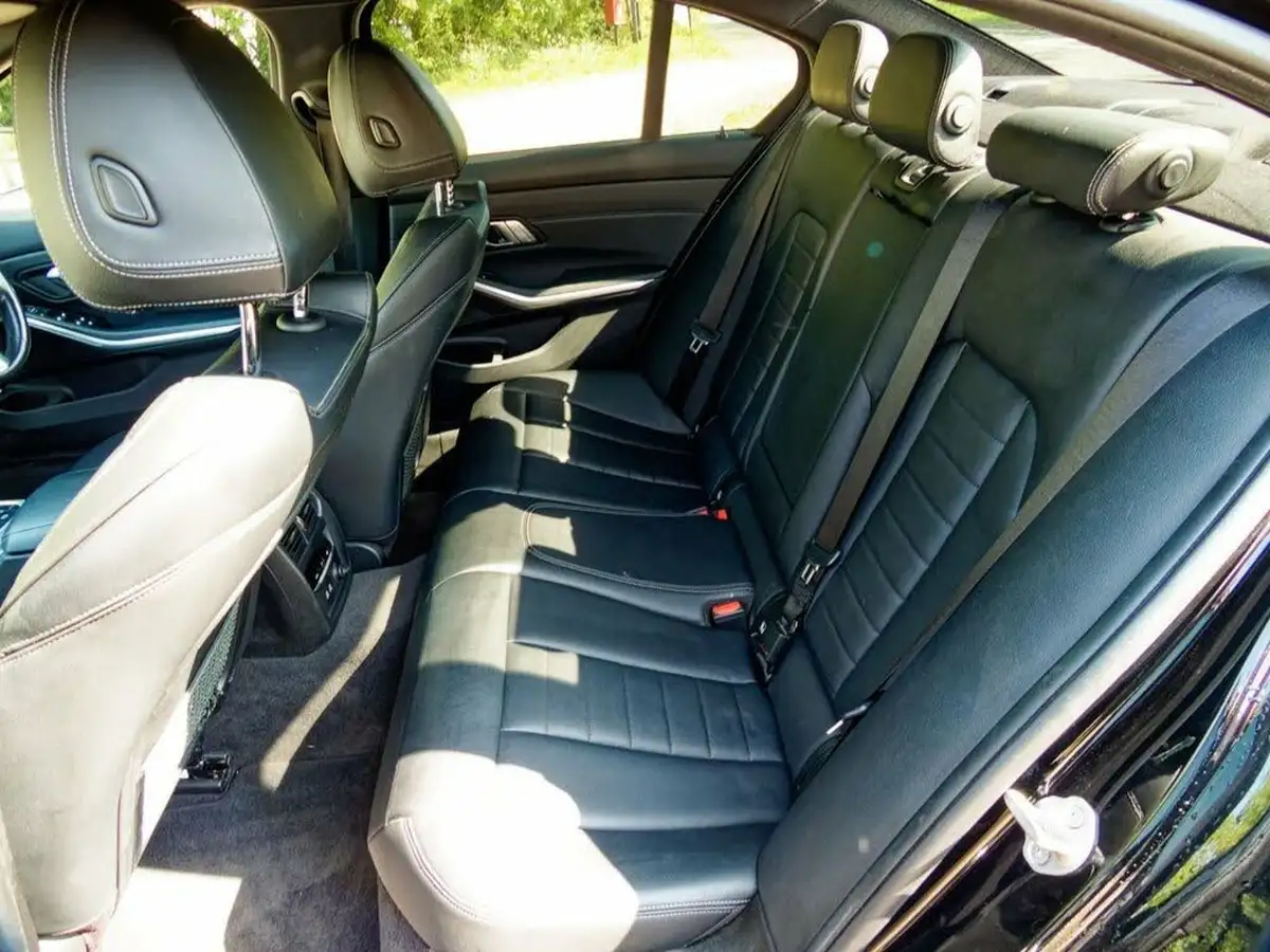 2019-bmw-3-series-20-330e-m-sport-plus-pack-big-28
