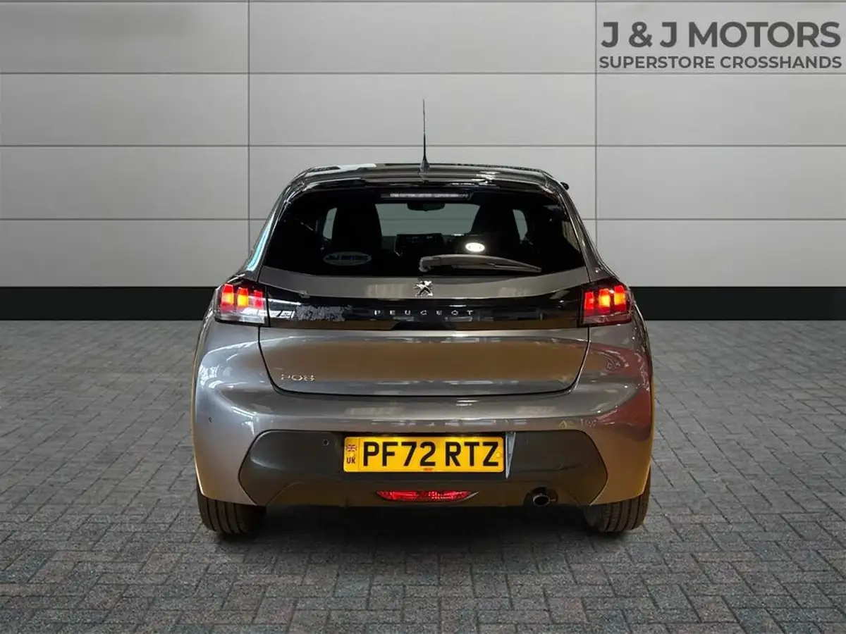 2023-peugeot-208-12-puretech-active-premium-100ps-big-3
