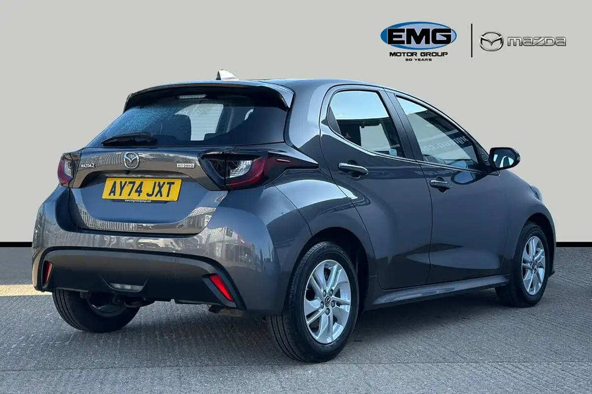 2024-mazda-mazda2-15-centre-line-big-5