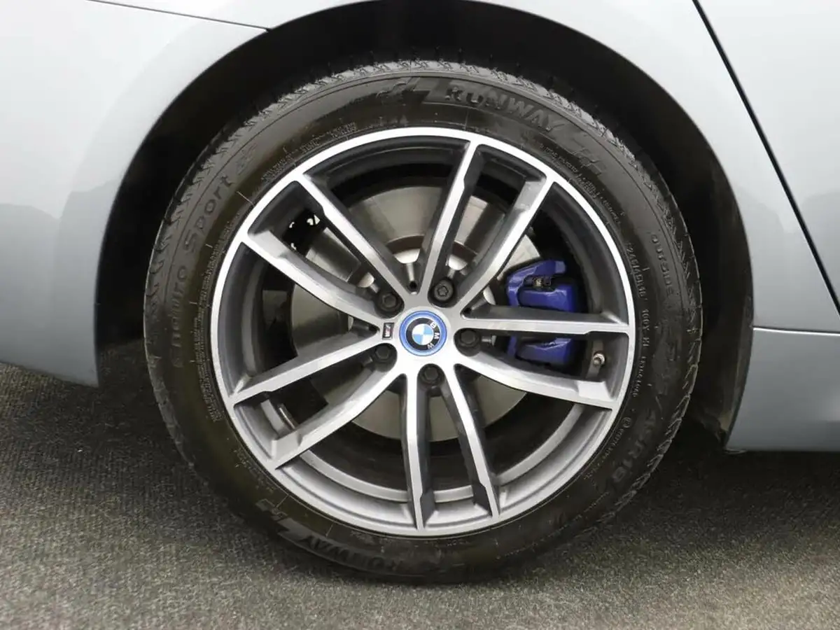 2022-bmw-5-series-20-530e-m-sport-saloon-4d-big-5
