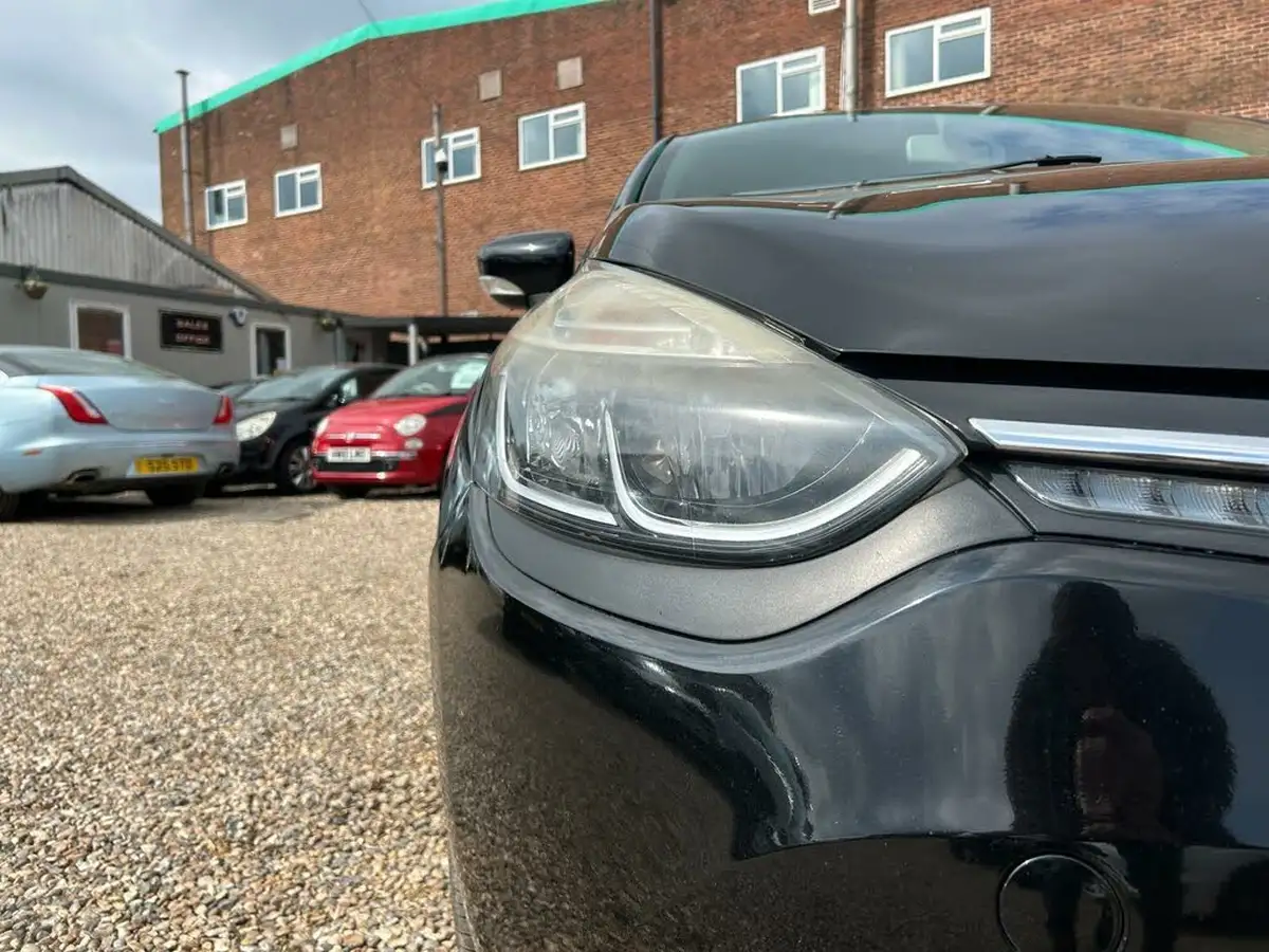 2015-renault-clio-15dci-dynamique-s-medianav-edc-auto-big-72
