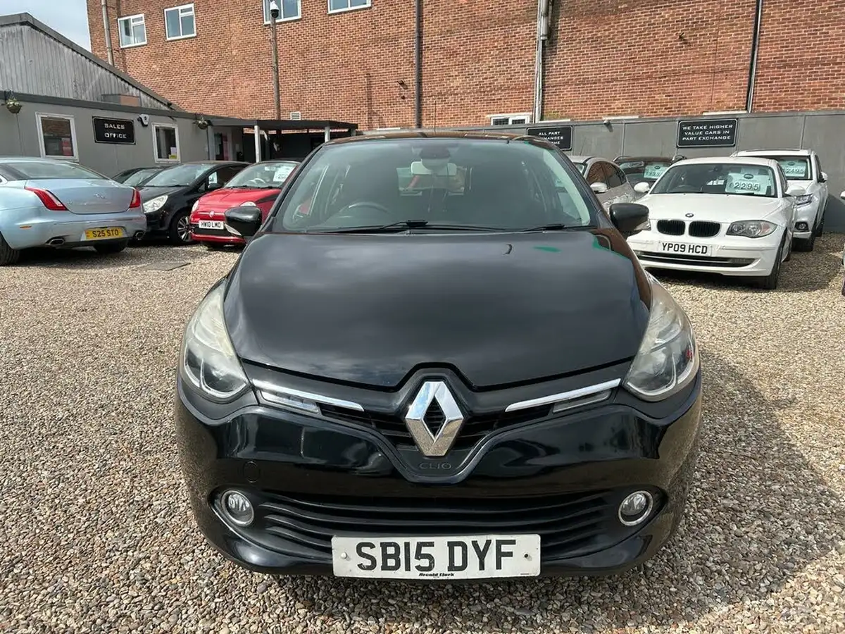 2015-renault-clio-15dci-dynamique-s-medianav-edc-auto-big-1