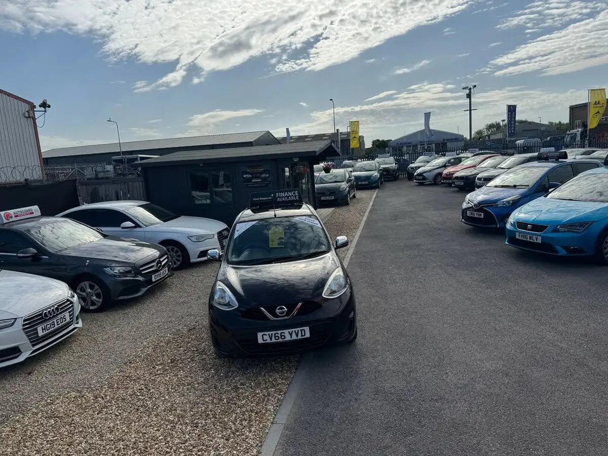 2016-nissan-micra-12-vibe-big-48