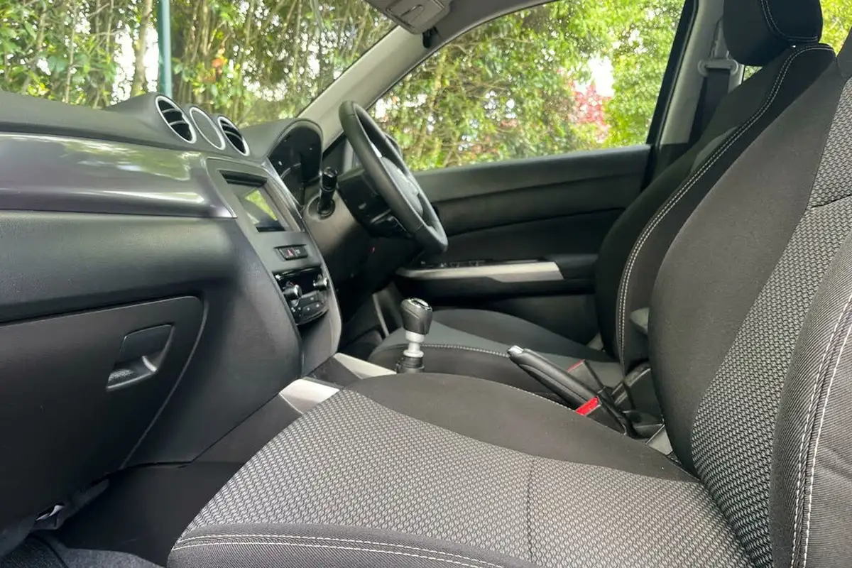 2022-suzuki-vitara-14-boosterjet-sz-t-big-2