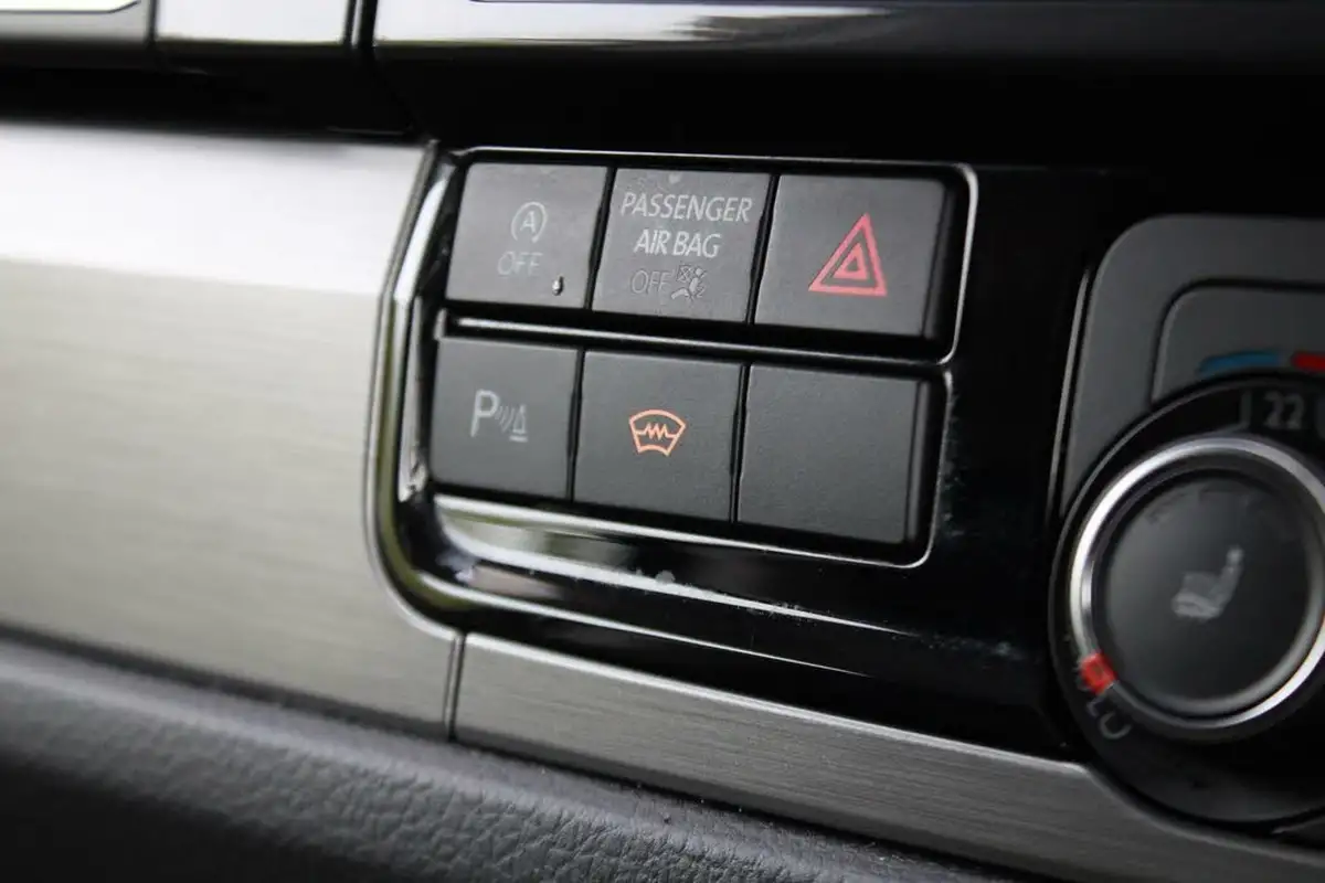 2019-volkswagen-transporter-big-28