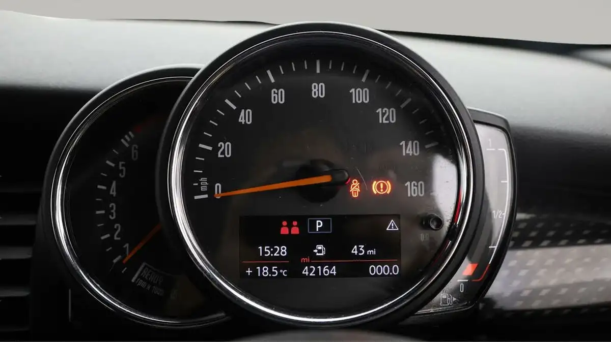 2019-mini-cooper-20-cooper-s-sport-189bhp-hatchback-3d-auto-big-12