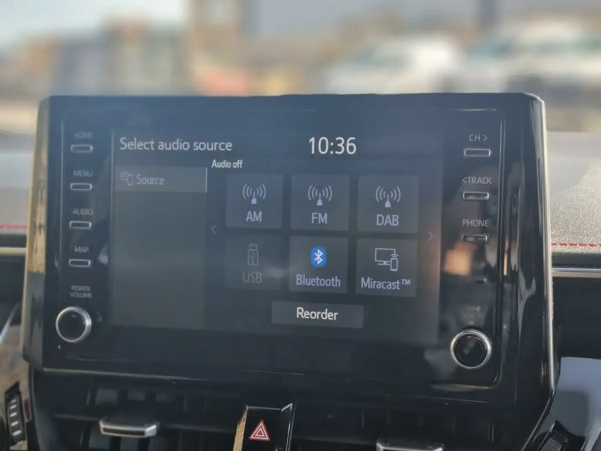 2020-toyota-corolla-18-vvt-i-excel-trk-hatchback-big-29