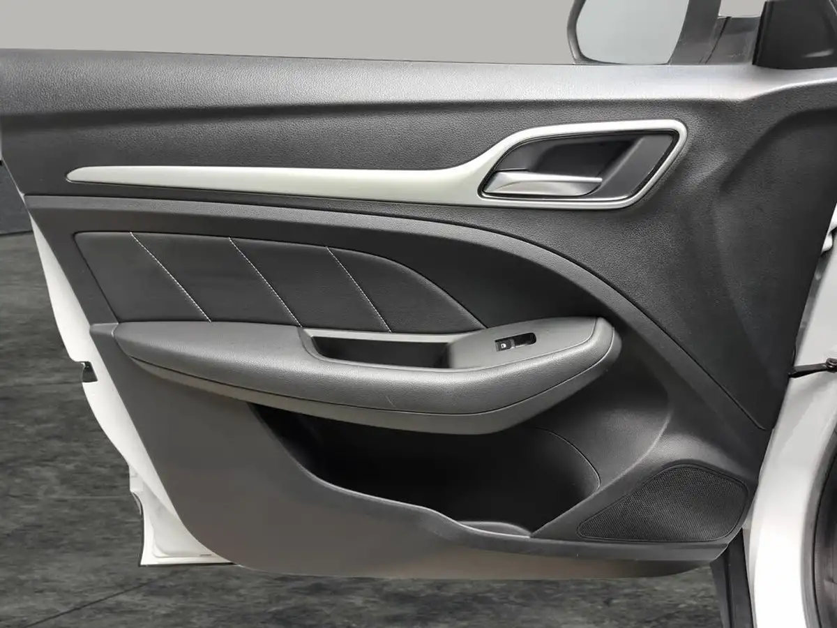 2020-mg-zs-suv-e-excite-ev-big-25