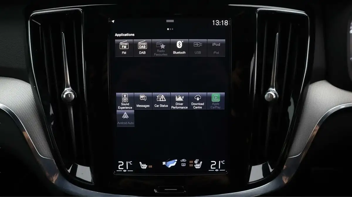 2021-volvo-s60-20-t8-r-design-plus-big-26