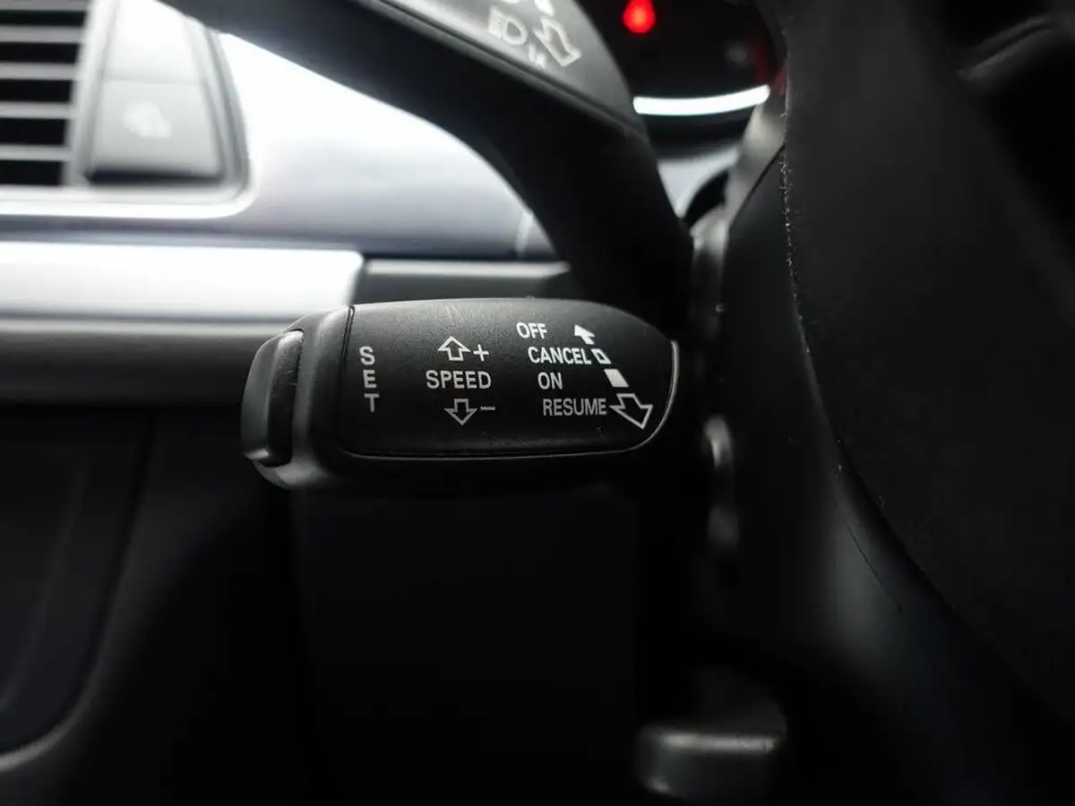 2016-audi-a6-saloon-20tdi-ultra-s-line-big-32