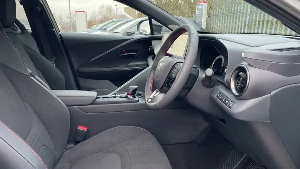 2024-toyota-c-hr-20-vvt-i-gr-sport-220bhp-plug-in-safety-packpremium-pack-big-9