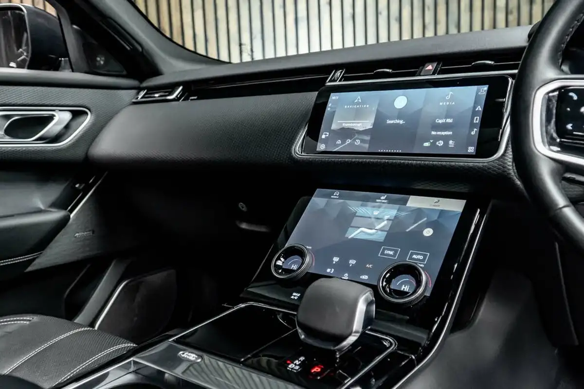 2021-land-rover-range-rover-velar-20-d200-velar-edition-big-23