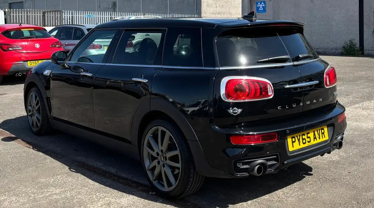 2015-mini-clubman-20-cooper-s-big-2