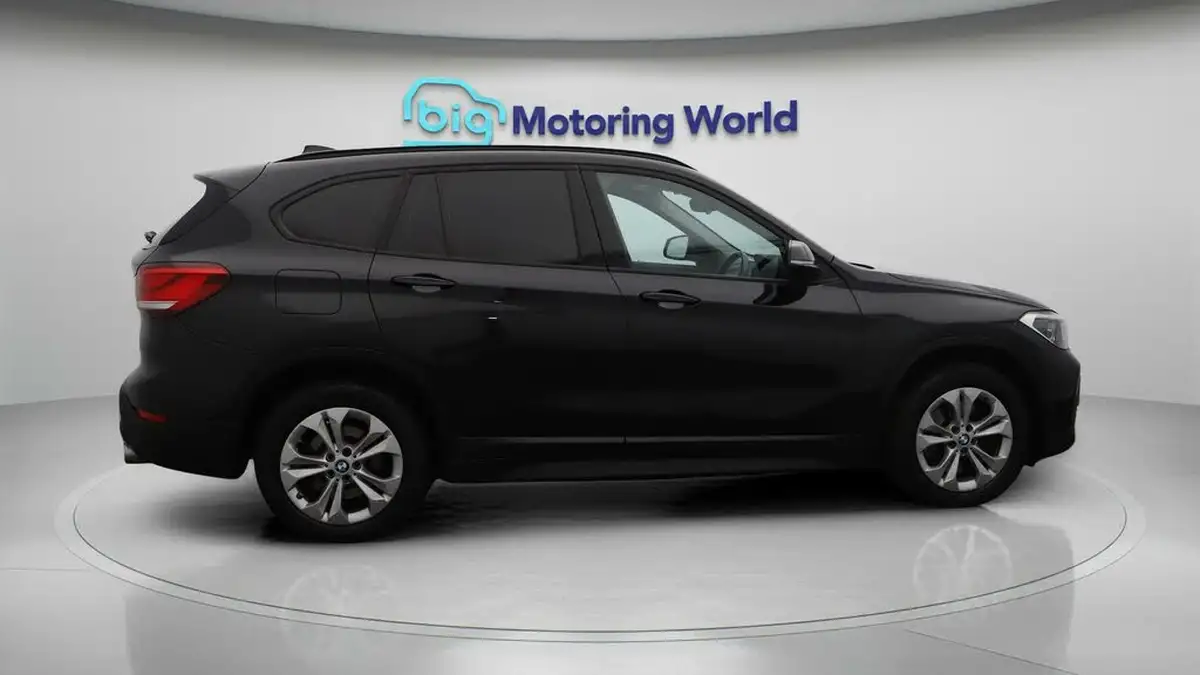 2020-bmw-x1-20-sdrive20i-se-189bhp-big-8