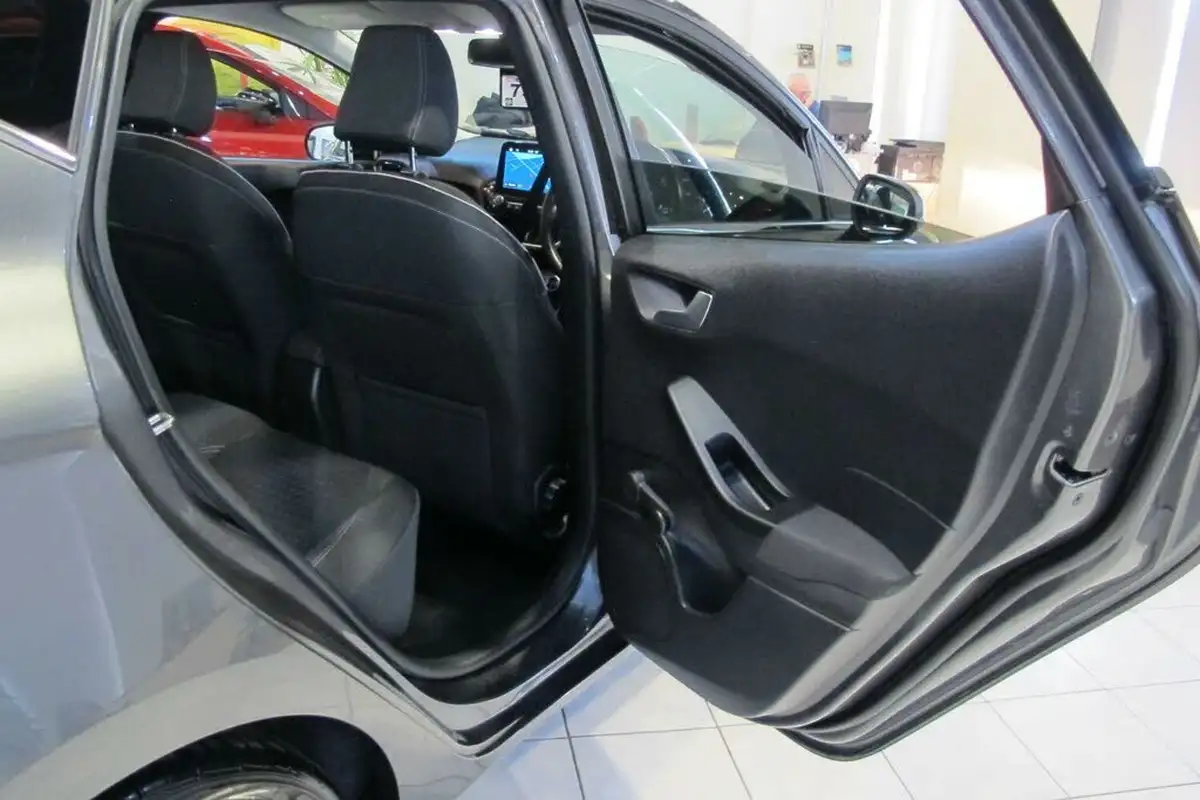 2017-ford-fiesta-10t-titanium-100ps-ecoboost-ss-5d-big-37