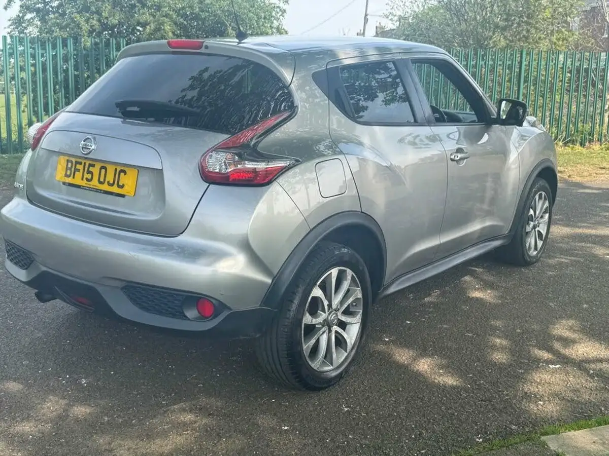 2015-nissan-juke-12-tekna-big-13