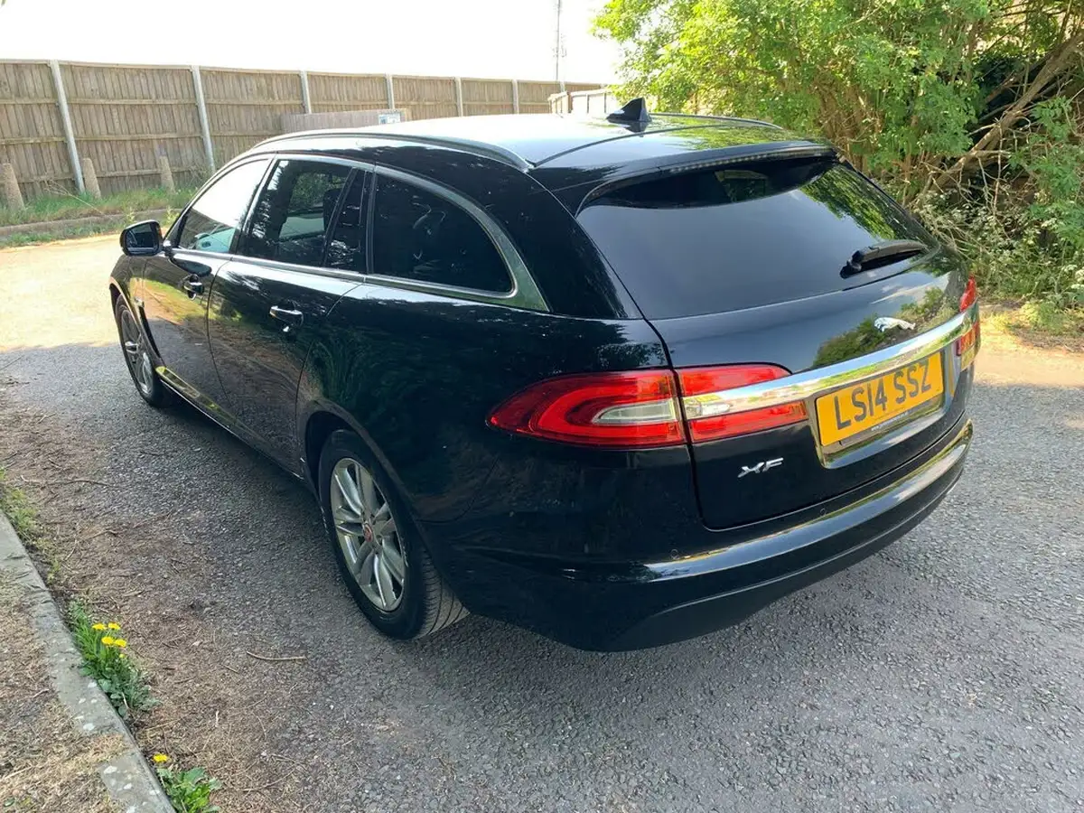 2014-jaguar-xf-22td-luxury-163ps-sportbrake-5d-big-3