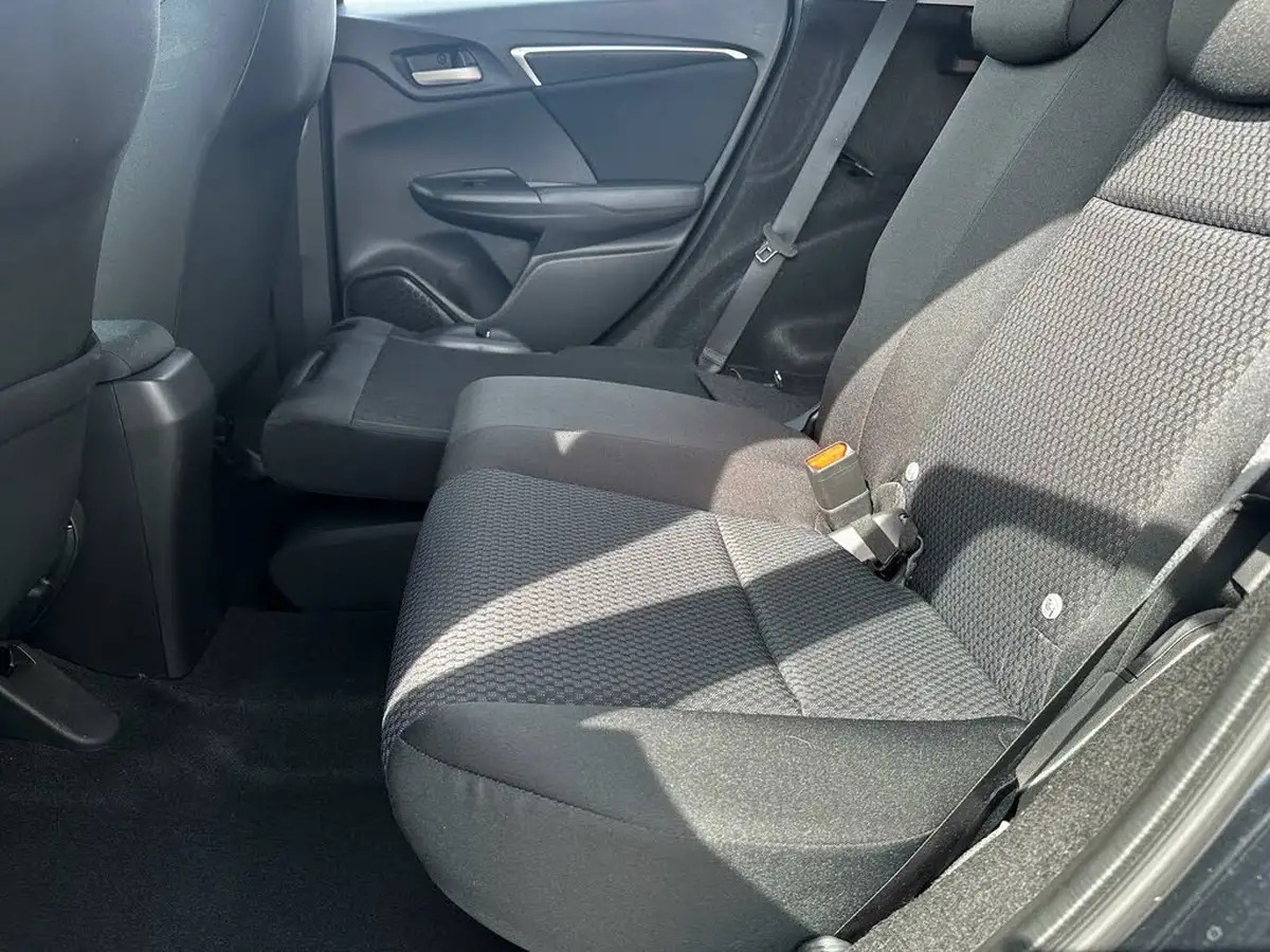 2020-honda-jazz-13-i-vtec-ex-navi-cvt-big-11