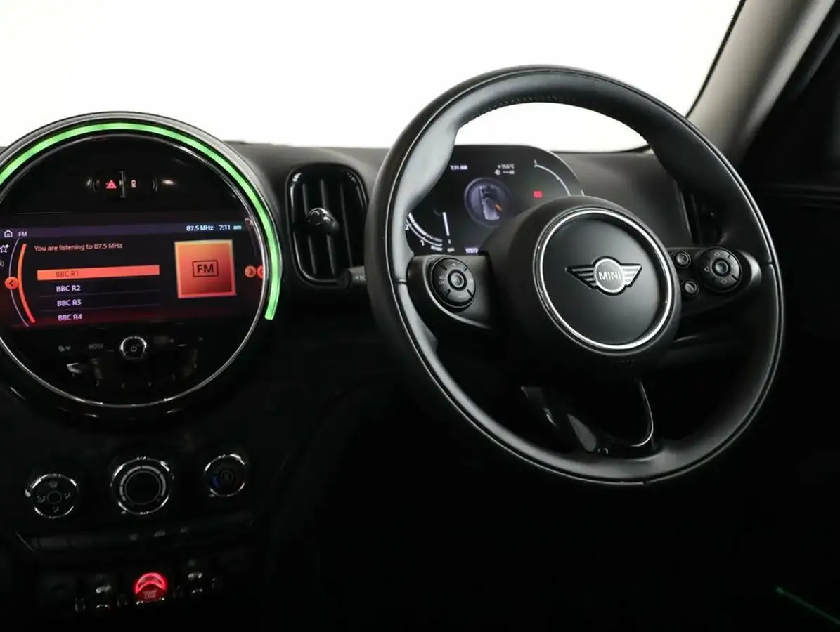 2020-mini-countryman-20td-cooper-d-classic-comfort-auto-big-30