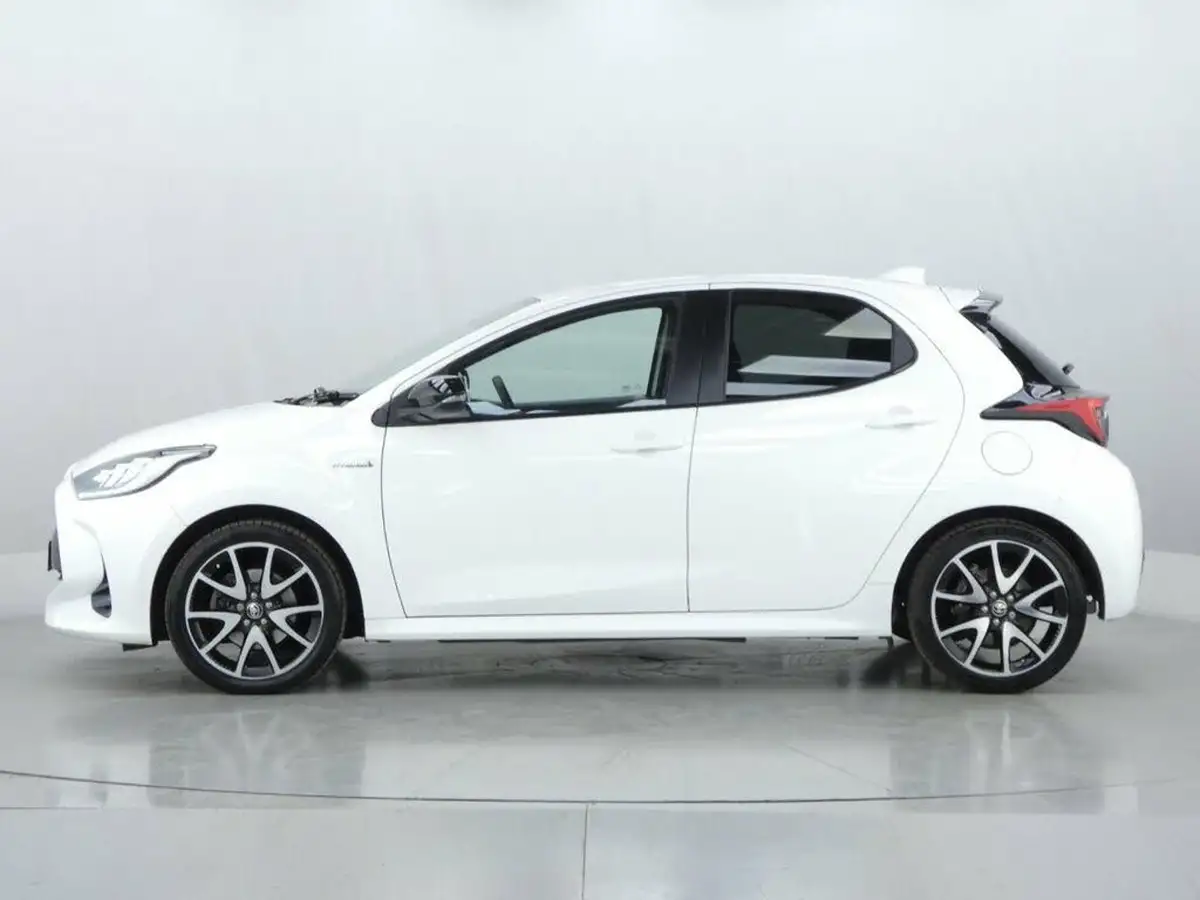 2021-toyota-yaris-15-vvt-i-dynamic-big-4