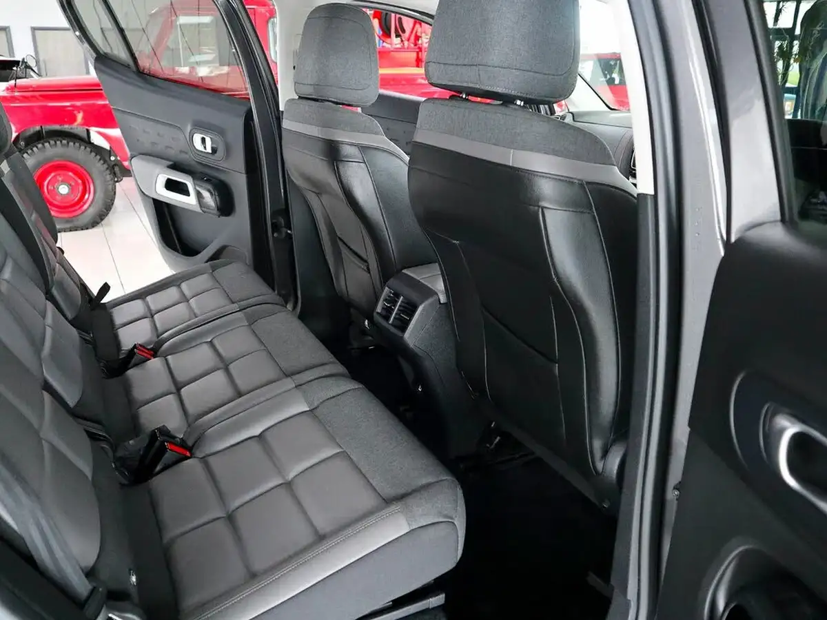 2019-citroen-c5-aircross-12-puretech-flair-big-16