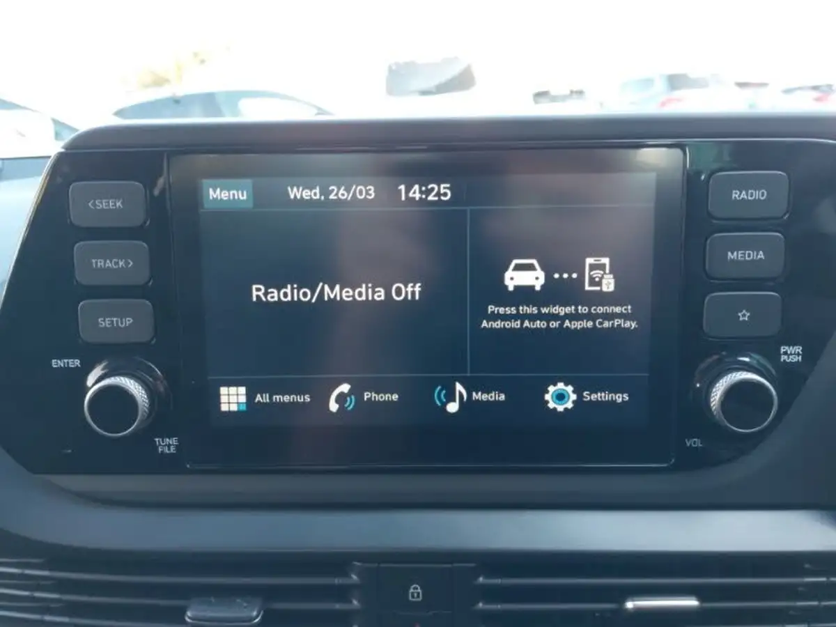 2024-hyundai-i20-10-t-gdi-advance-big-13