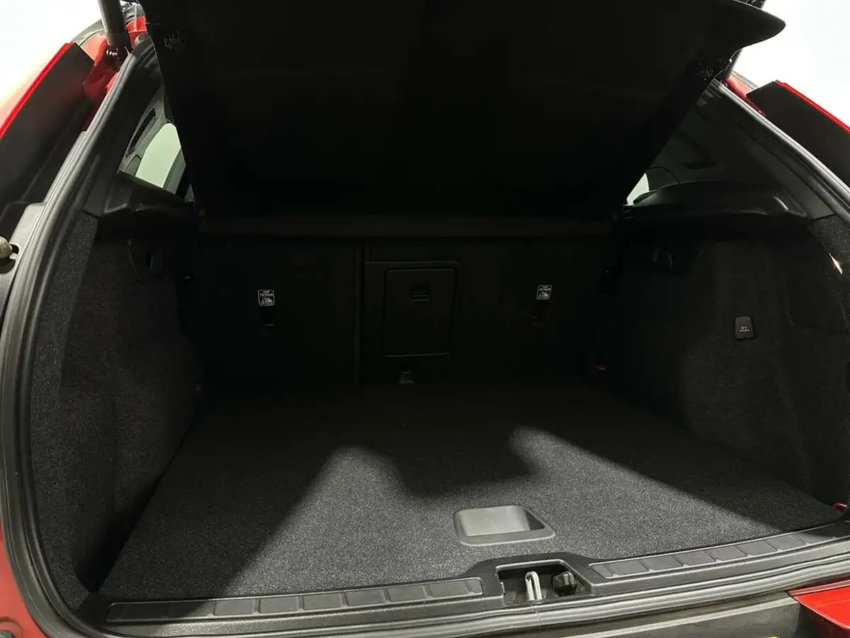 2021-volvo-xc40-15-t5-r-design-262bhp-big-40