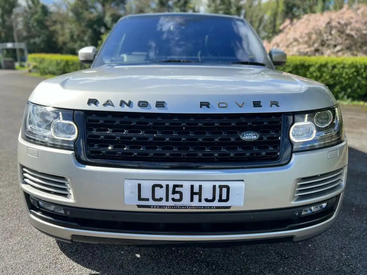 2015-land-rover-range-rover-30tdv6-vogue-big-2