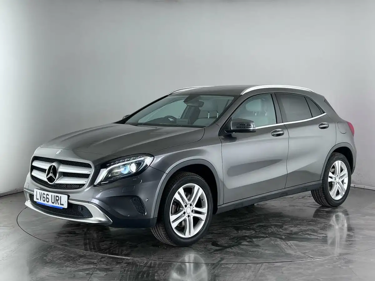 2016-mercedes-benz-gla-class-20-gla-250-sport-premiumss-7g-dct-big-2