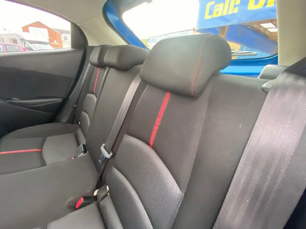 2016-mazda-mazda2-15td-sport-nav-big-24