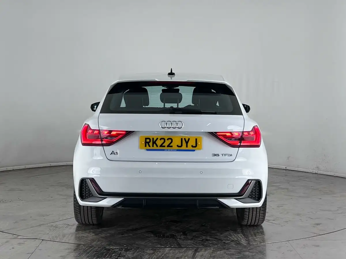2022-audi-a1-15-35-tfsi-s-line-big-6