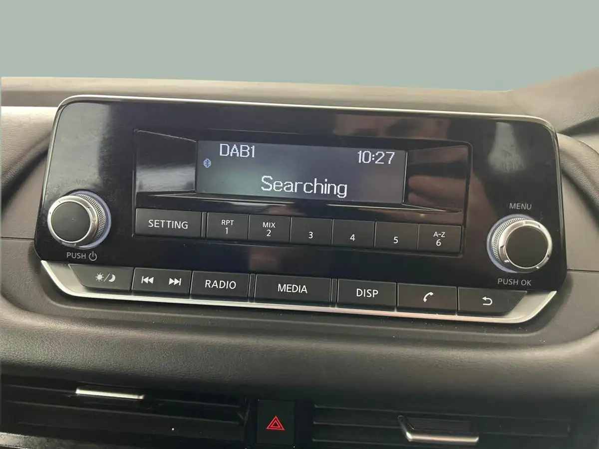 2021-nissan-qashqai-13-dig-t-visia-big-17
