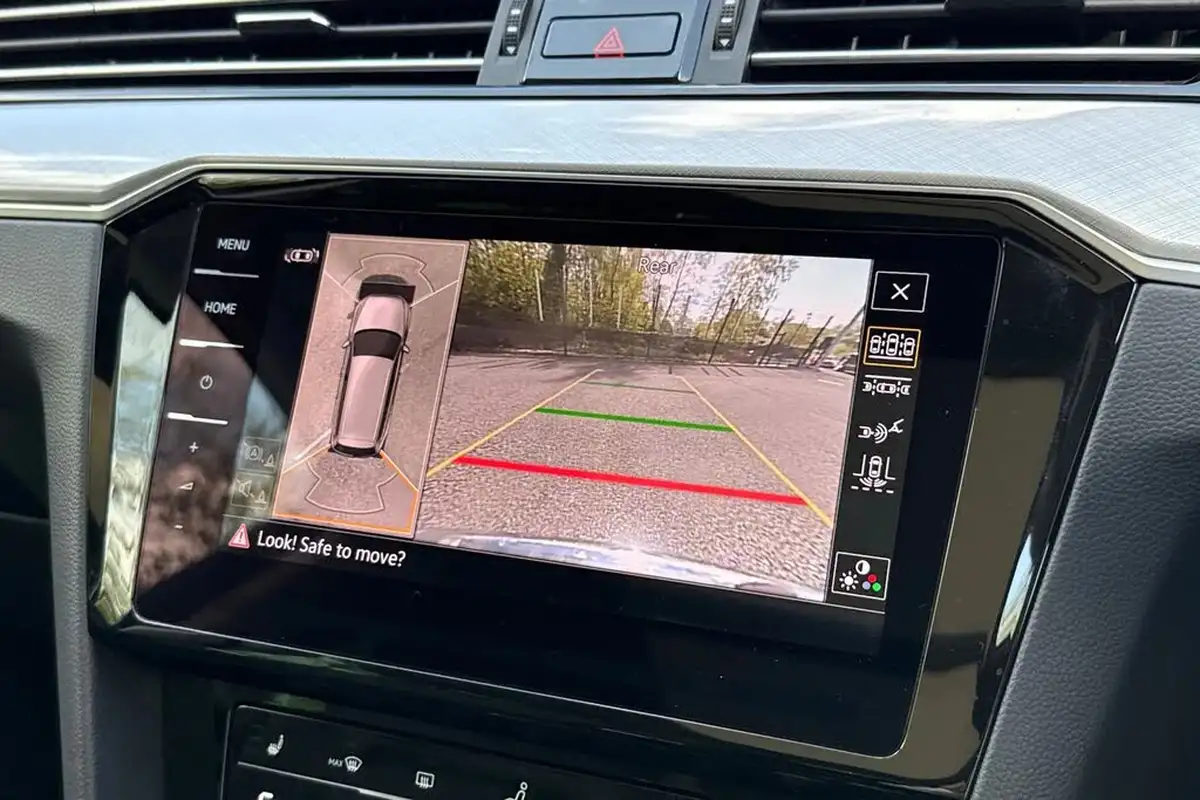2022-volkswagen-passat-14-tsi-gte-advance-estate-5d-big-46