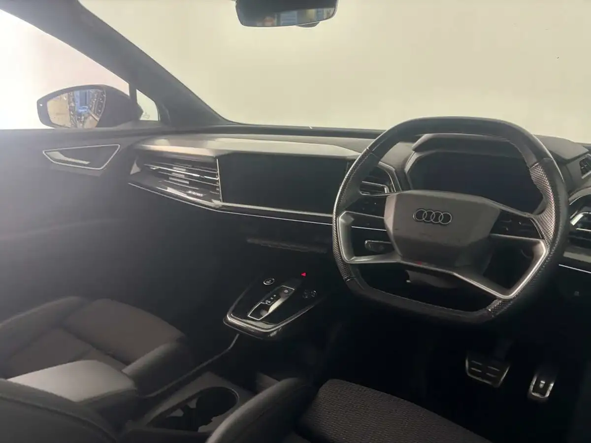 2021-audi-q4-e-tron-35e-s-line-station-wagon-big-21