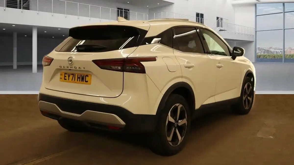 2021-nissan-qashqai-13-dig-t-premiere-edition-140ps-big-7