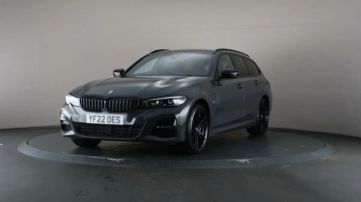 2022-bmw-3-series-20-330e-m-sport-pro-edition-touring-5d-big-37