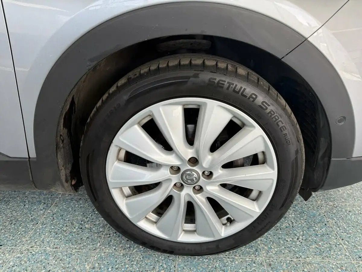 2019-vauxhall-grandland-x-12-elite-nav-big-25