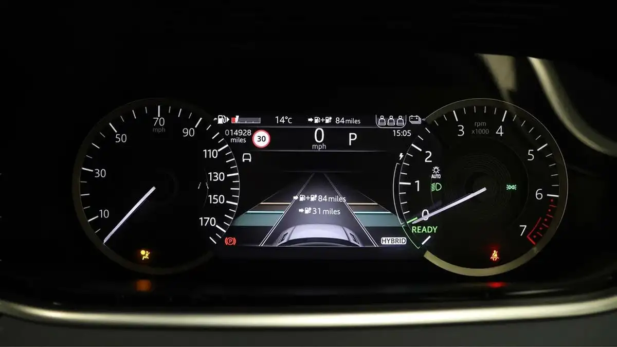2021-land-rover-range-rover-evoque-15-p300e-s-big-9