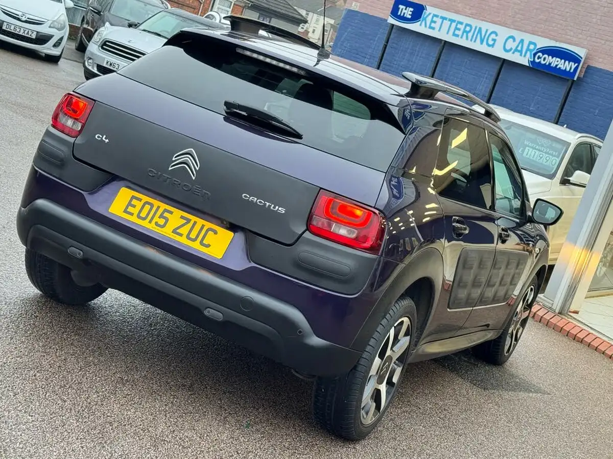 2015-citroen-c4-cactus-16bluehdi-flair-big-35