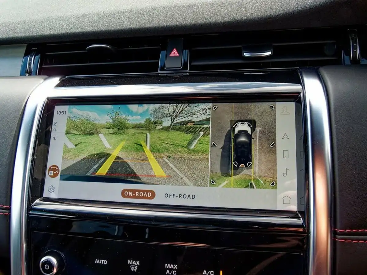 2021-land-rover-discovery-sport-15-p300e-r-dynamic-hse-big-38