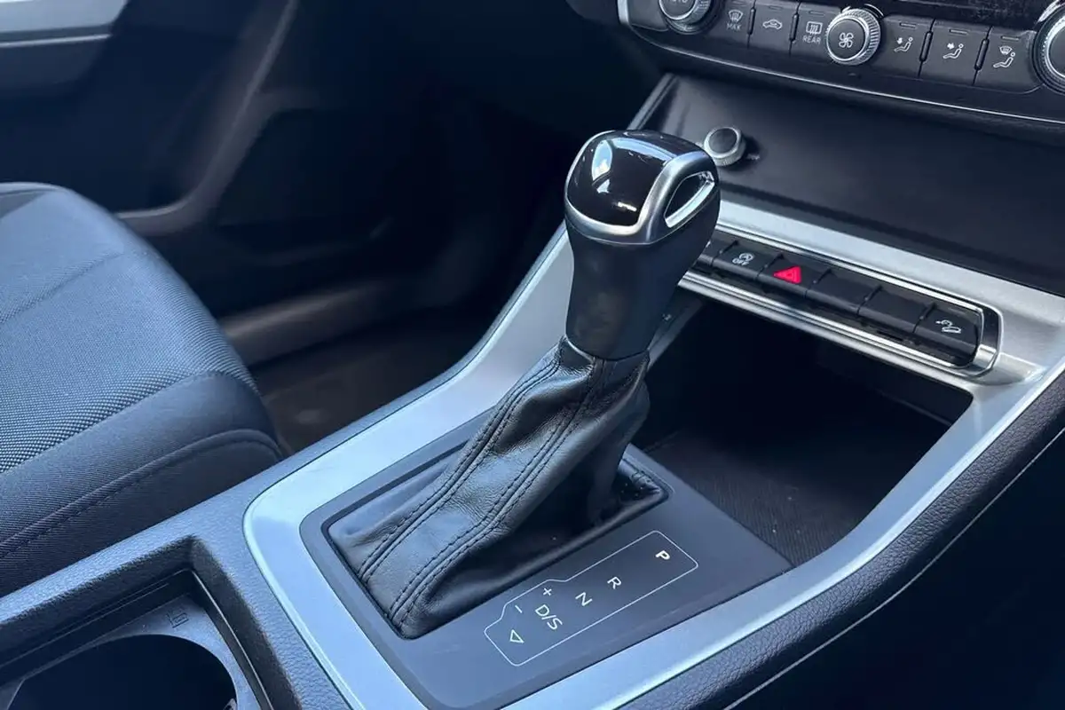 2022-audi-q3-15-35-tfsi-technik-cod-s-tronic-big-22