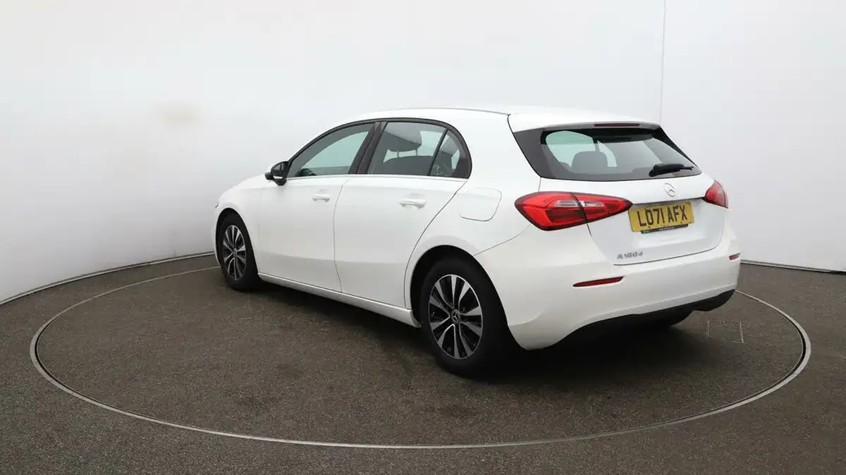 2022-mercedes-benz-a-class-20d-a180d-se-big-59